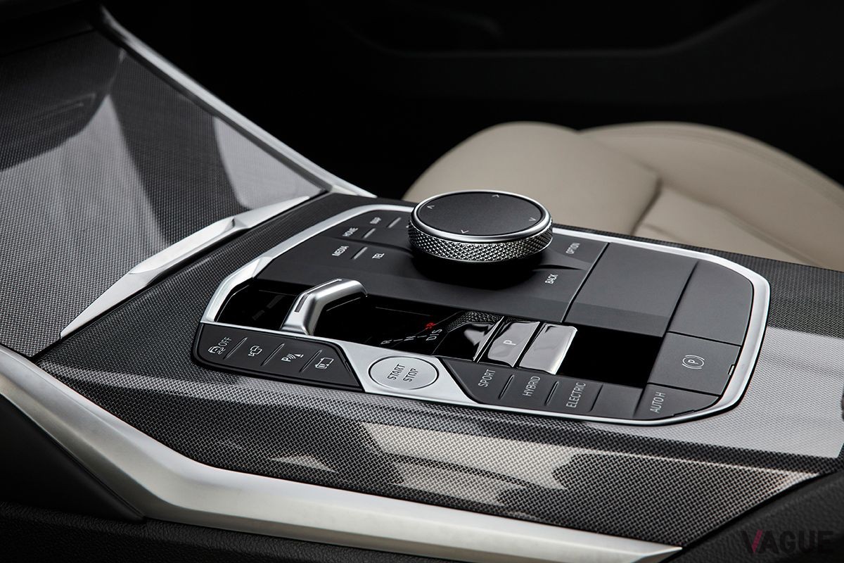 BMW改良新型「3シリーズツーリング」のiDriveコントローラ