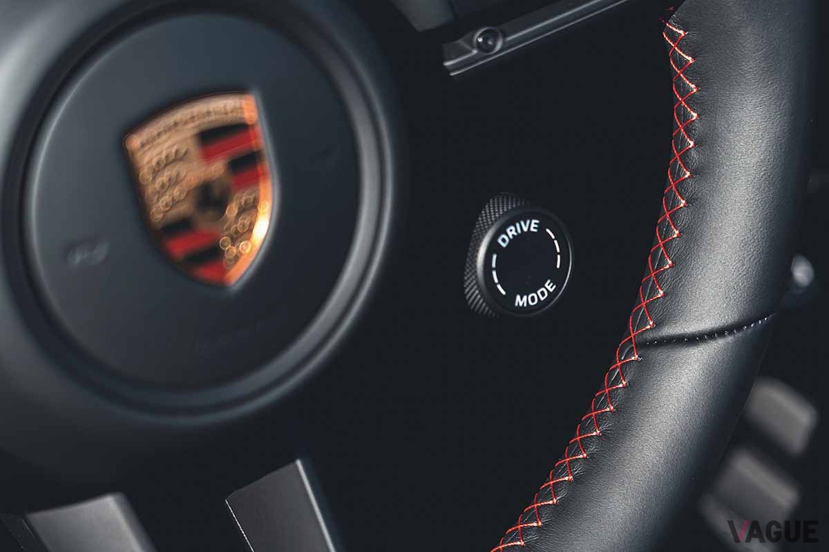 ポルシェ「911カレラGTSカブリオレ・アメリカ」のハンドル