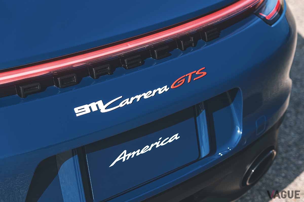 ポルシェ「911カレラGTSカブリオレ・アメリカ」のエンブレム