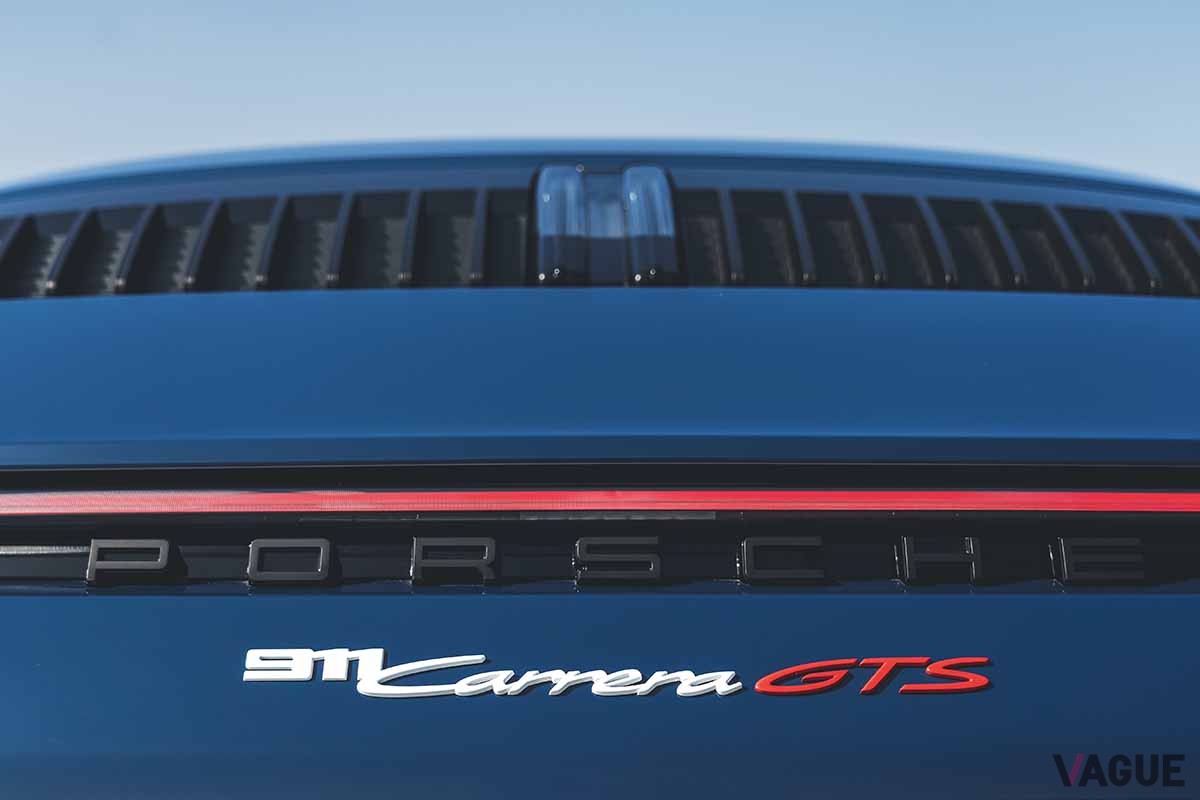 ポルシェ「911カレラGTSカブリオレ・アメリカ」のエンブレム