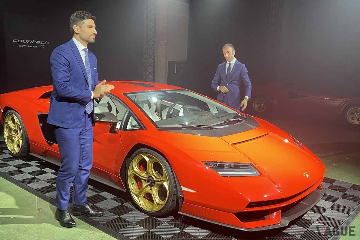 日本初公開されたランボルギーニ新型「カウンタックLPl800-4」