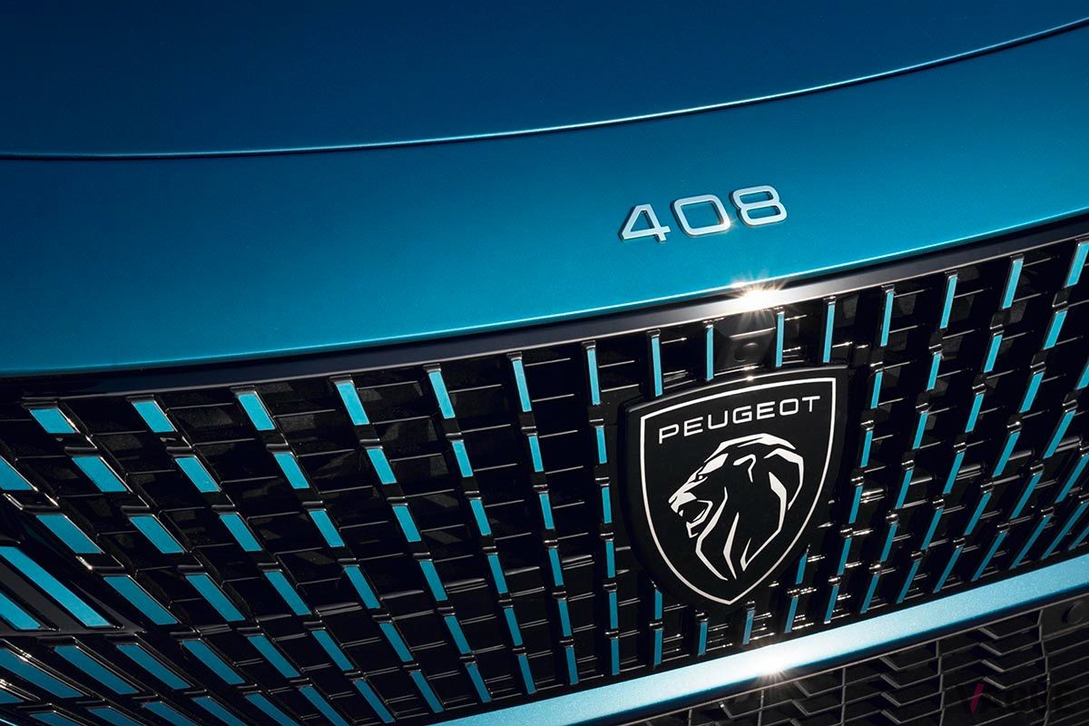 プジョー新型「408」