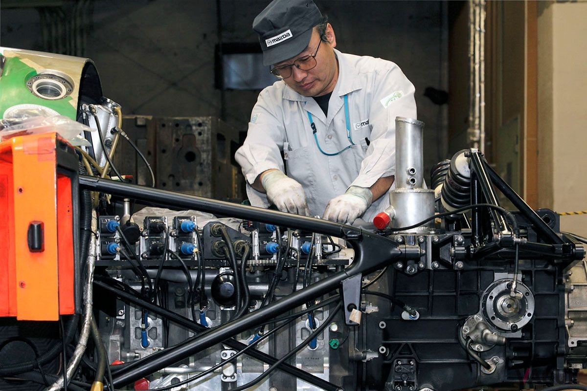 レストア中の「マツダ787B」