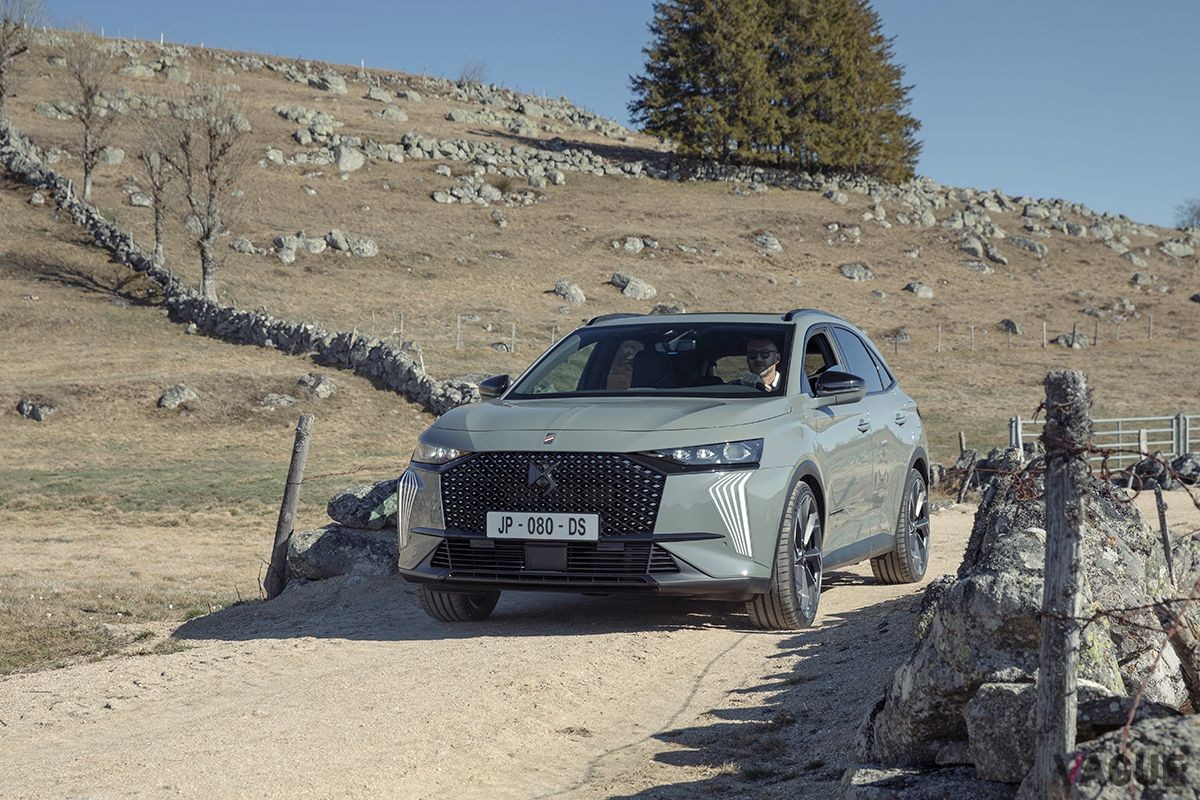 欧州で登場したDSオートモビルズの改良新型「DS7」