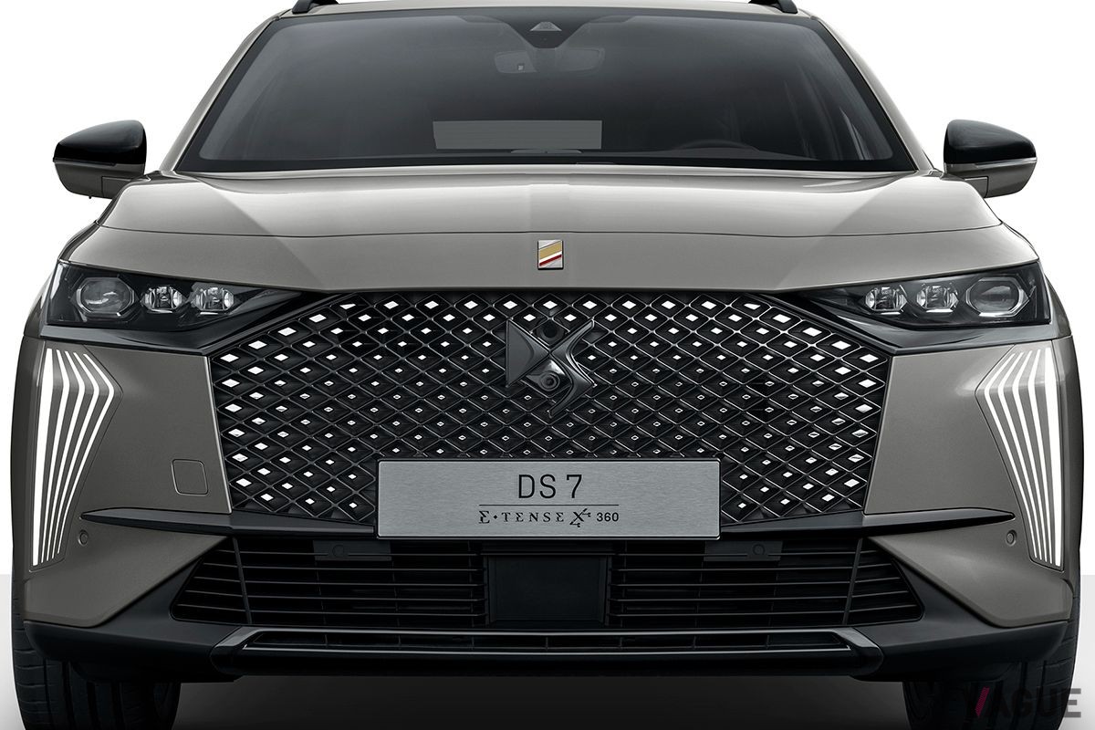 欧州で登場したDSオートモビルズの改良新型「DS7」