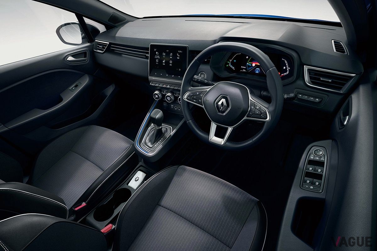 ルノー「ルーテシアE-TECHハイブリッド」のインパネ