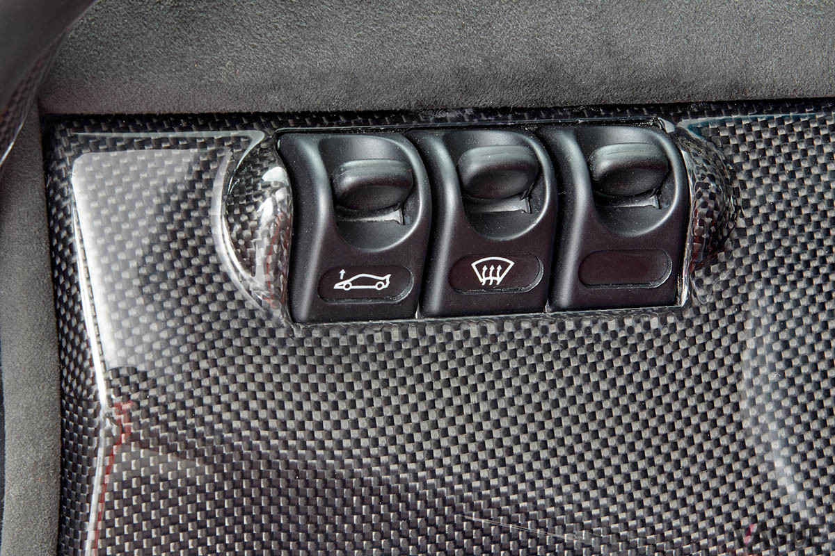 約4億1000万円で落札されたフェラーリ「F50」（C）2021 Courtesy of RM Sotheby's