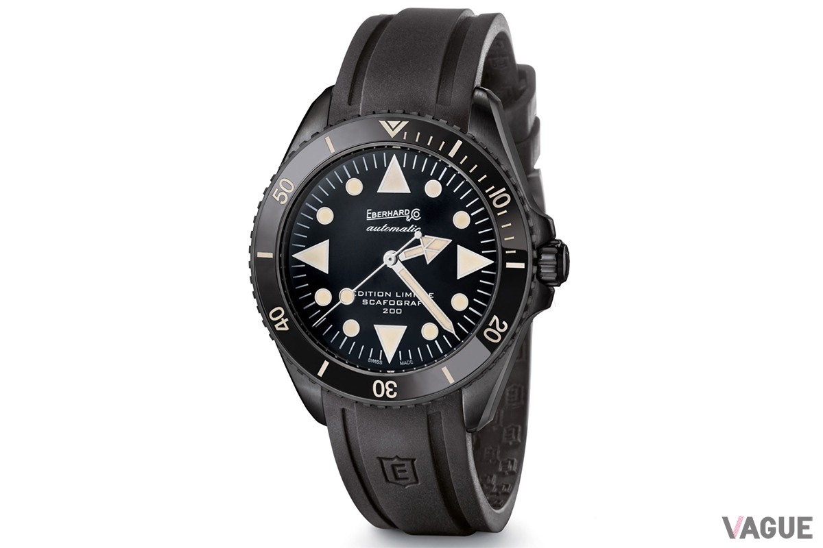 装着性の高いブラックラバーストラップを備えた「Ref.41011.01 CU」