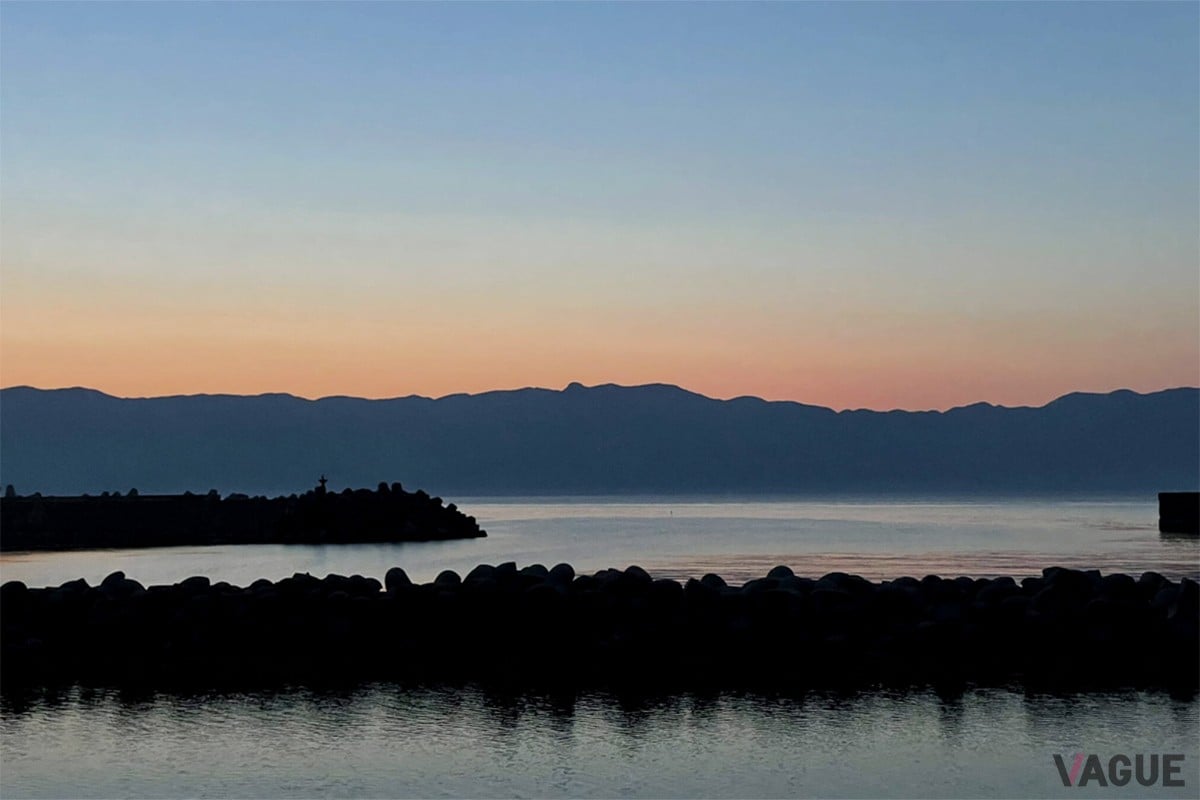 地域の人々に親しまれてきた“赤亀風島なぎさ公園”のなかにある、海を見渡せる絶好のエリアに誕生