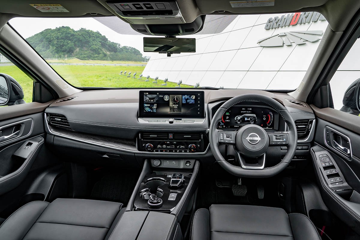 初代から継承するタフギア感に上質さを融合した日産の新型エクストレイル