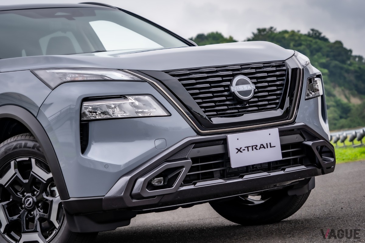 新型エクストレイルのタフギア感をさらに強調した力強さ満点の特別仕様車「X e-4ORCE エクストリーマーX」