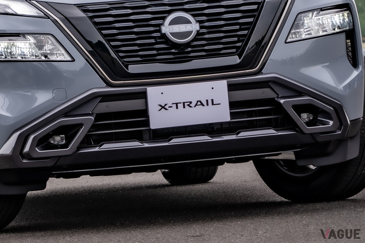 新型エクストレイルのタフギア感をさらに強調した力強さ満点の特別仕様車「X e-4ORCE エクストリーマーX」