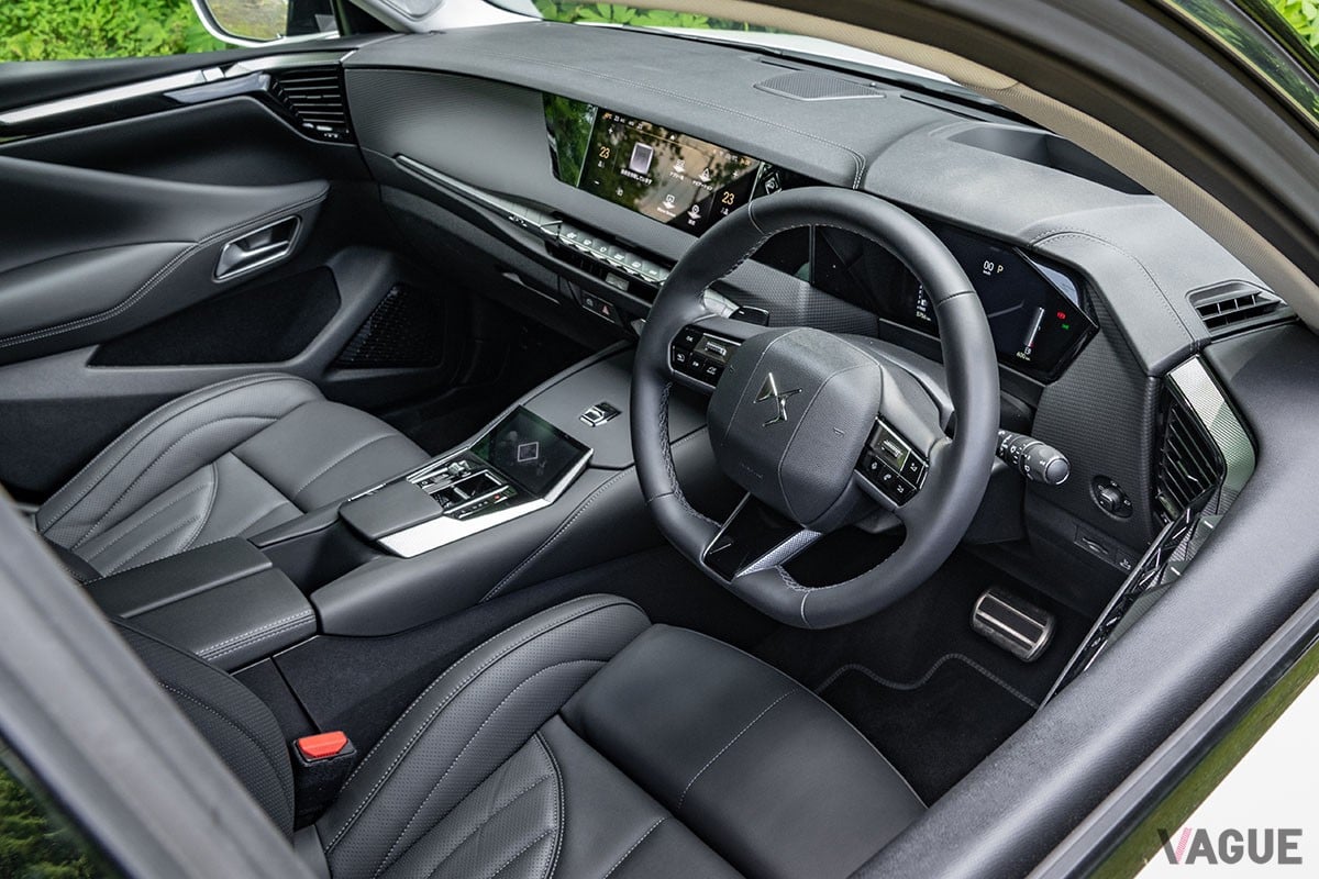 DSオートモビルのCセグメントハッチバック「DS4」