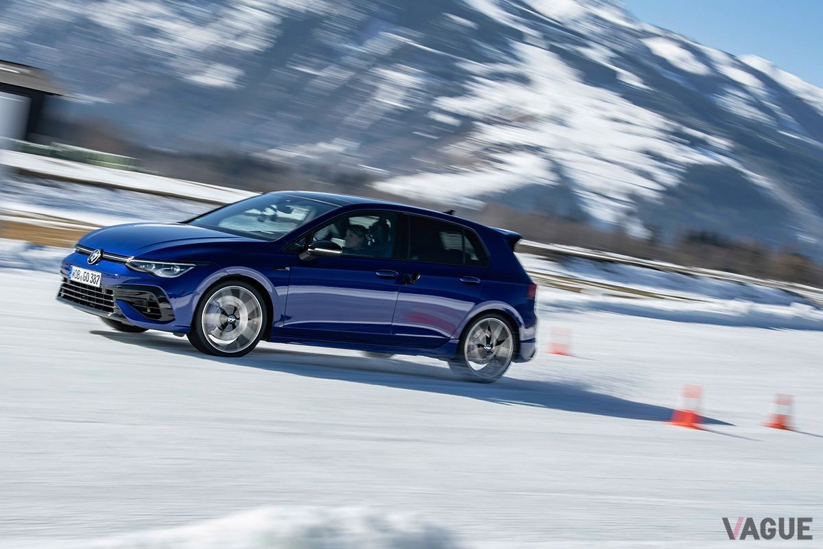 2022年内に日本上陸予定のVW「ゴルフR」