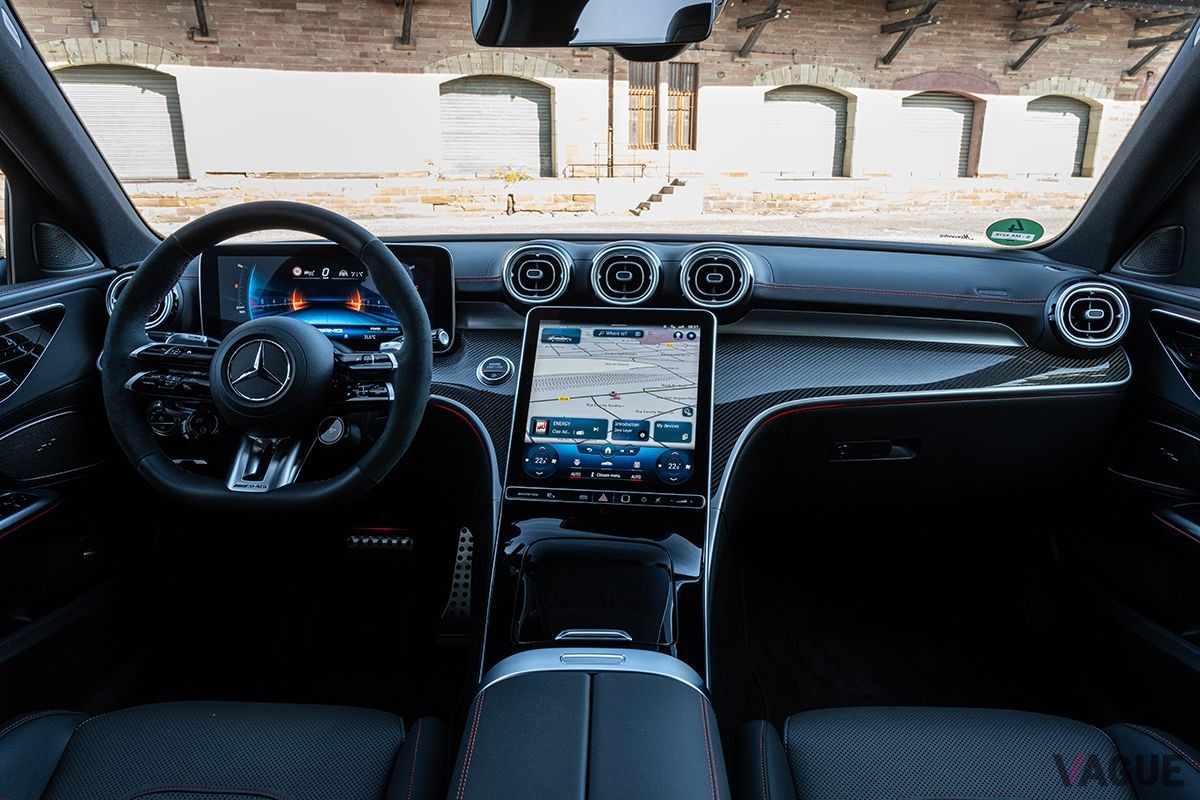 メルセデスAMG新型「C43 4MATIC」のインパネ