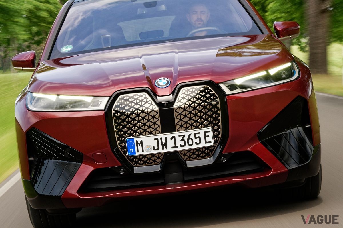 BMW「iX」