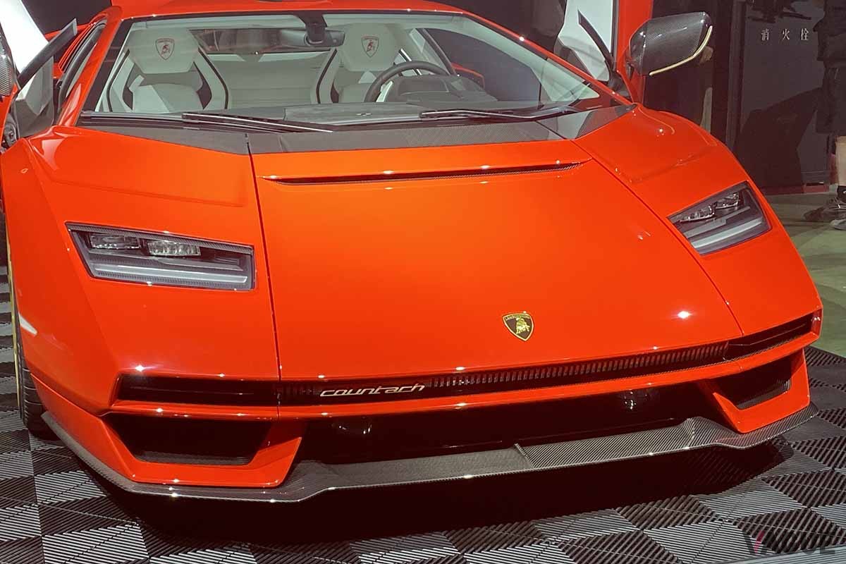 2ランボルギーニ新型「カウンタック LPI800−4」ジャパン・プレミアの様子