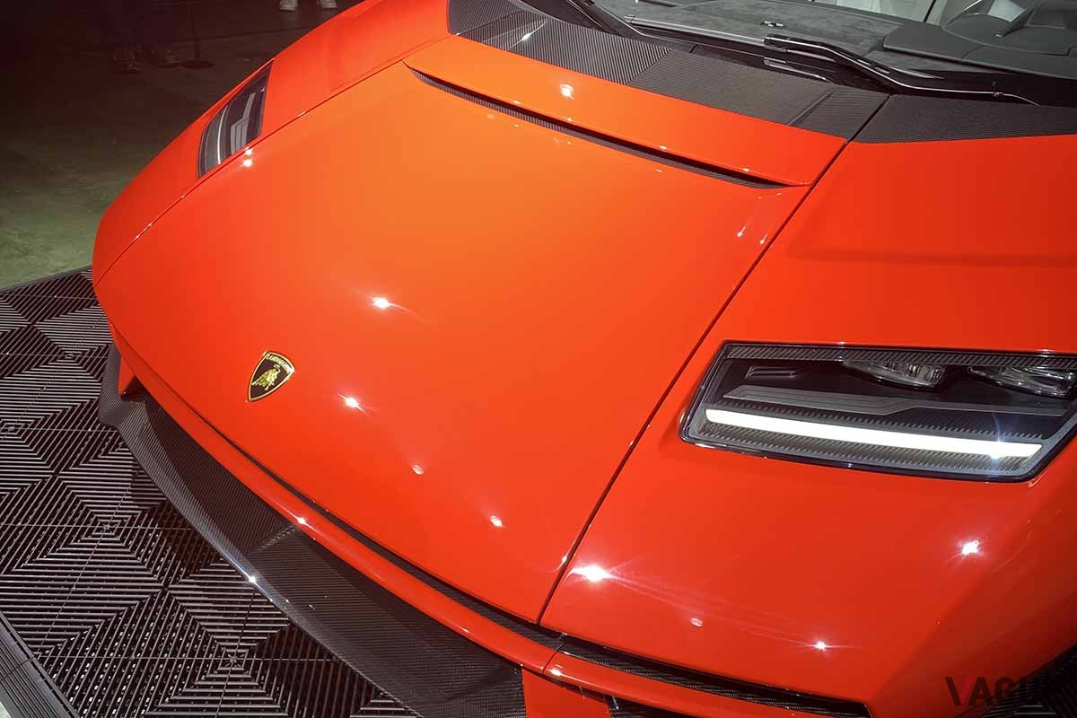 2022年6月に日本でも初公開されたランボルギーニ新型「カウンタック LPI800−4」