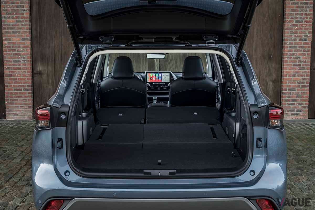 トヨタ「ハイランダー」の荷室