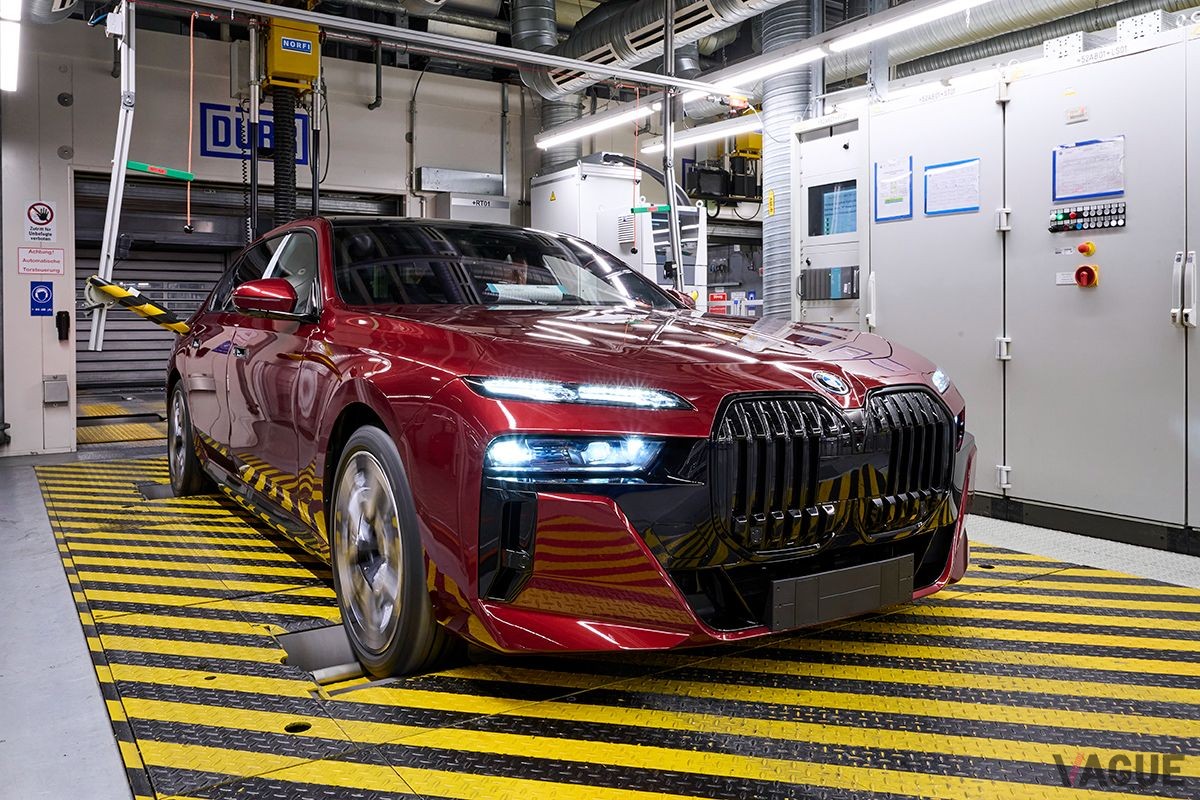 2022年7月から生産が始まったBMW新型「i7」