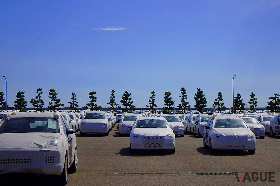 輸入車は遠く海外から日本に運ばれてやってくる。その輸送費もいま高騰している。写真は愛知県・豊橋市にあるフォルクスワーゲン・グループ・ジャパン豊橋インポートセンター