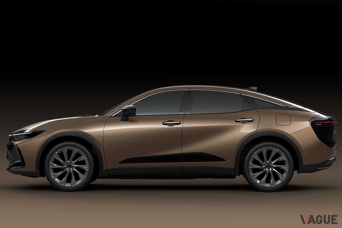 トヨタ新型「クラウン クロスオーバー」