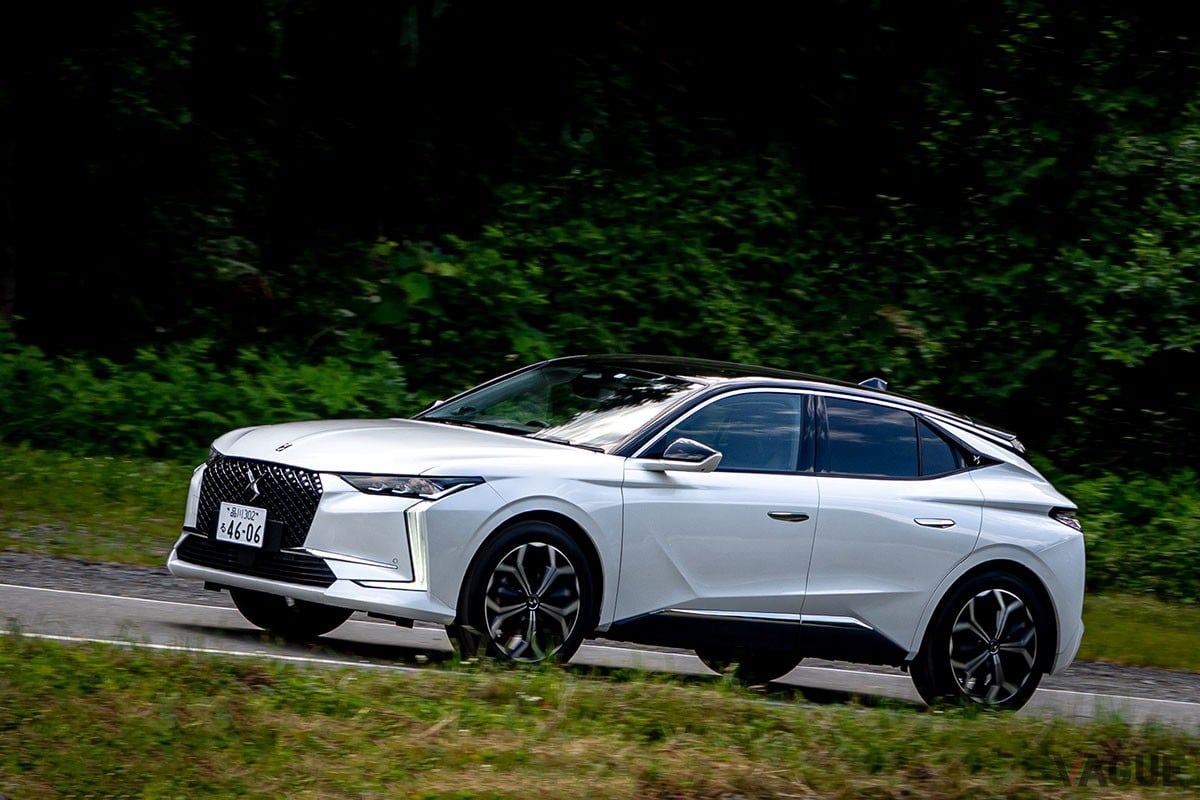 DSオートモビルのCセグメントハッチバック「DS4」