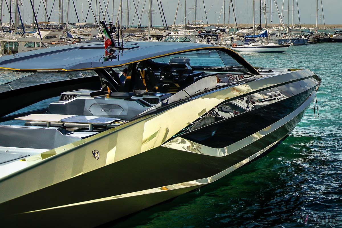 ランボルギーニとイタリアン・シー・グループのコラボレーションによるモーターヨット「テクノマール・フォー・ランボルギーニ63」