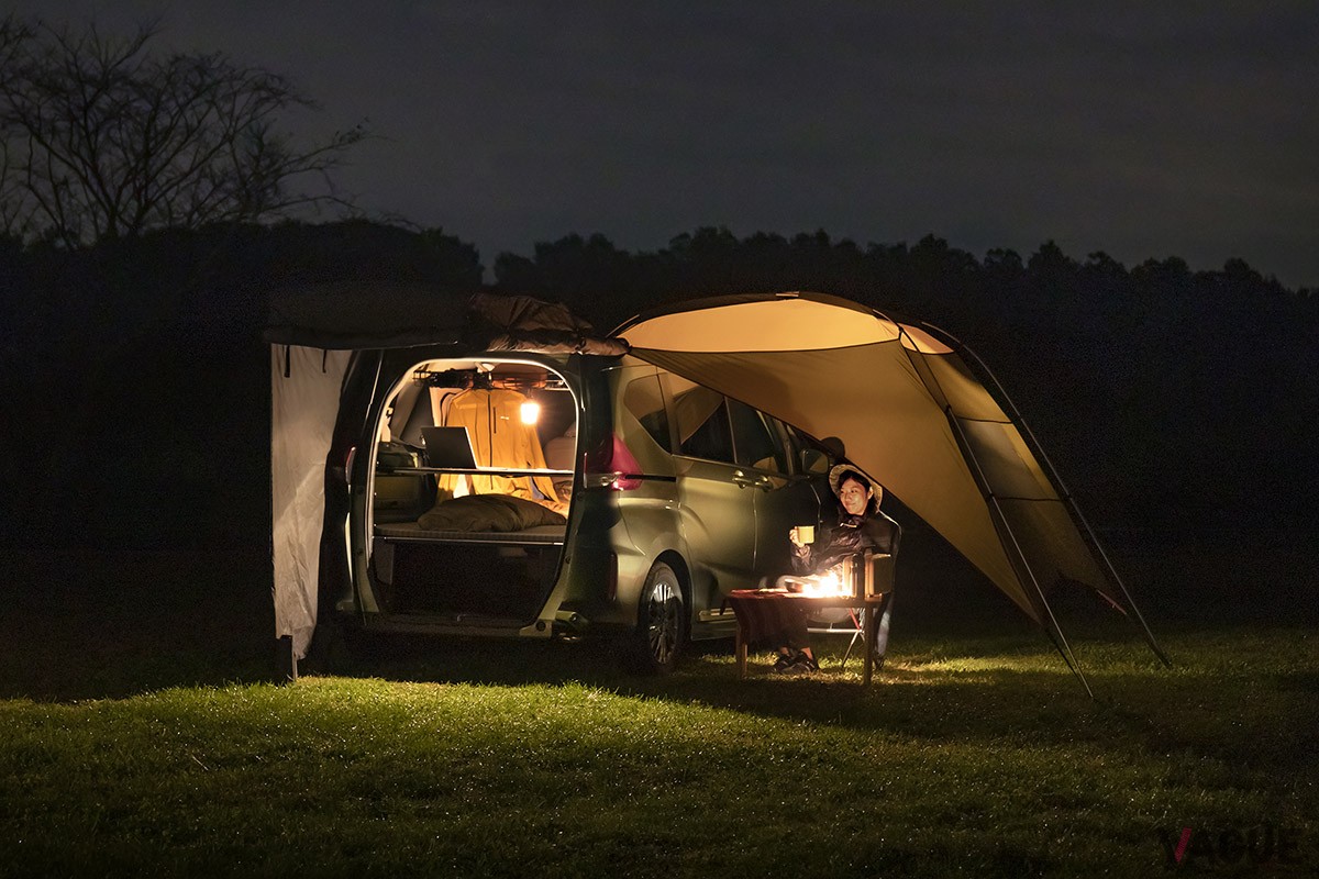 場所の吟味、キャンピングカーの利用、EV＆プラグインハイブリッド車の活用などで、真夏の車中泊も快適に過ごせる