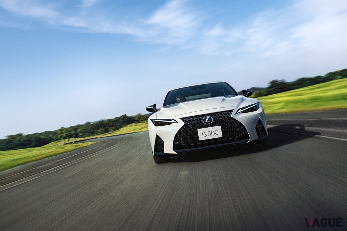デビューを記念して500台が抽選販売される特別仕様車・レクサス「IS500“F SPORT Performance First Edition”」