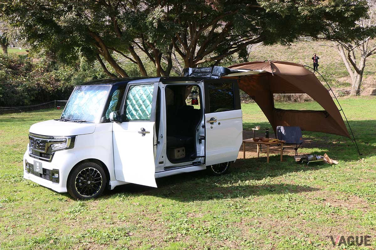 車中泊を快適に楽しむために欠かせない3大マストアイテムは「マット」、「寝袋」、「シェード」