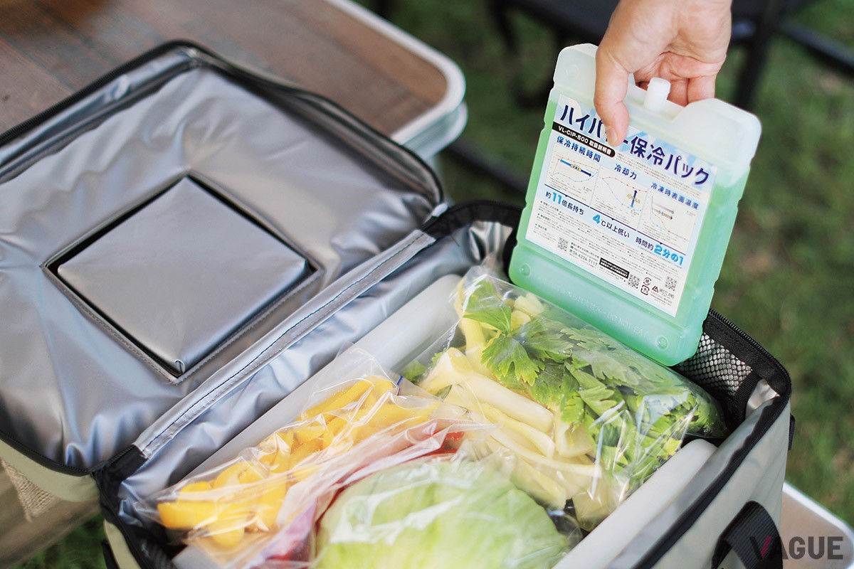 買い物かごに入れた食材や飲料の約9割がまるまる収まる大容量が魅力的なVASTLANDの「ソフトクーラーボックス 25L」