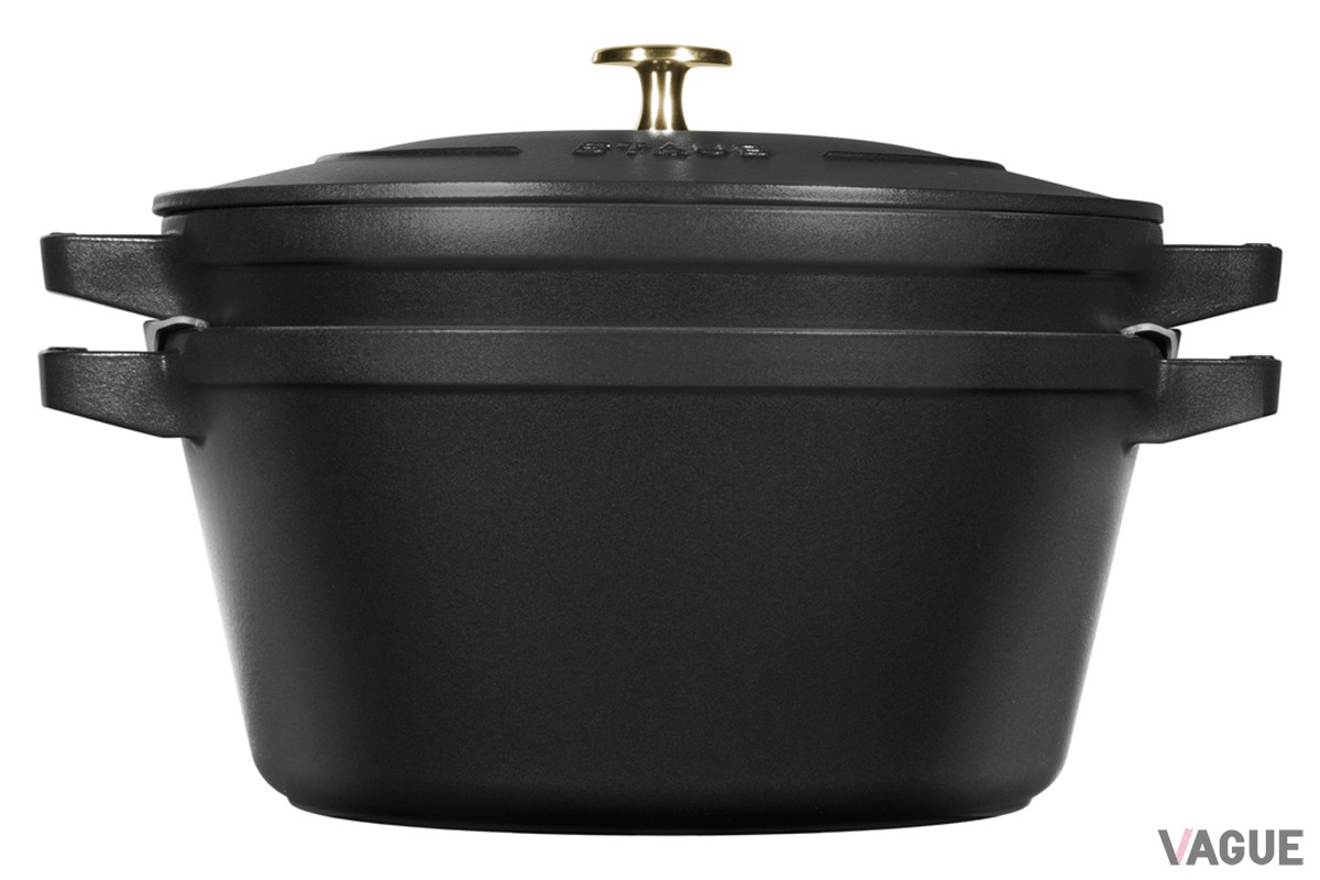 あらゆる熱源に対応し、キャンプやBBQシーンでも大活躍するストウブのココット＆フライパンセット「スタッカブルココット 3pcsセット」