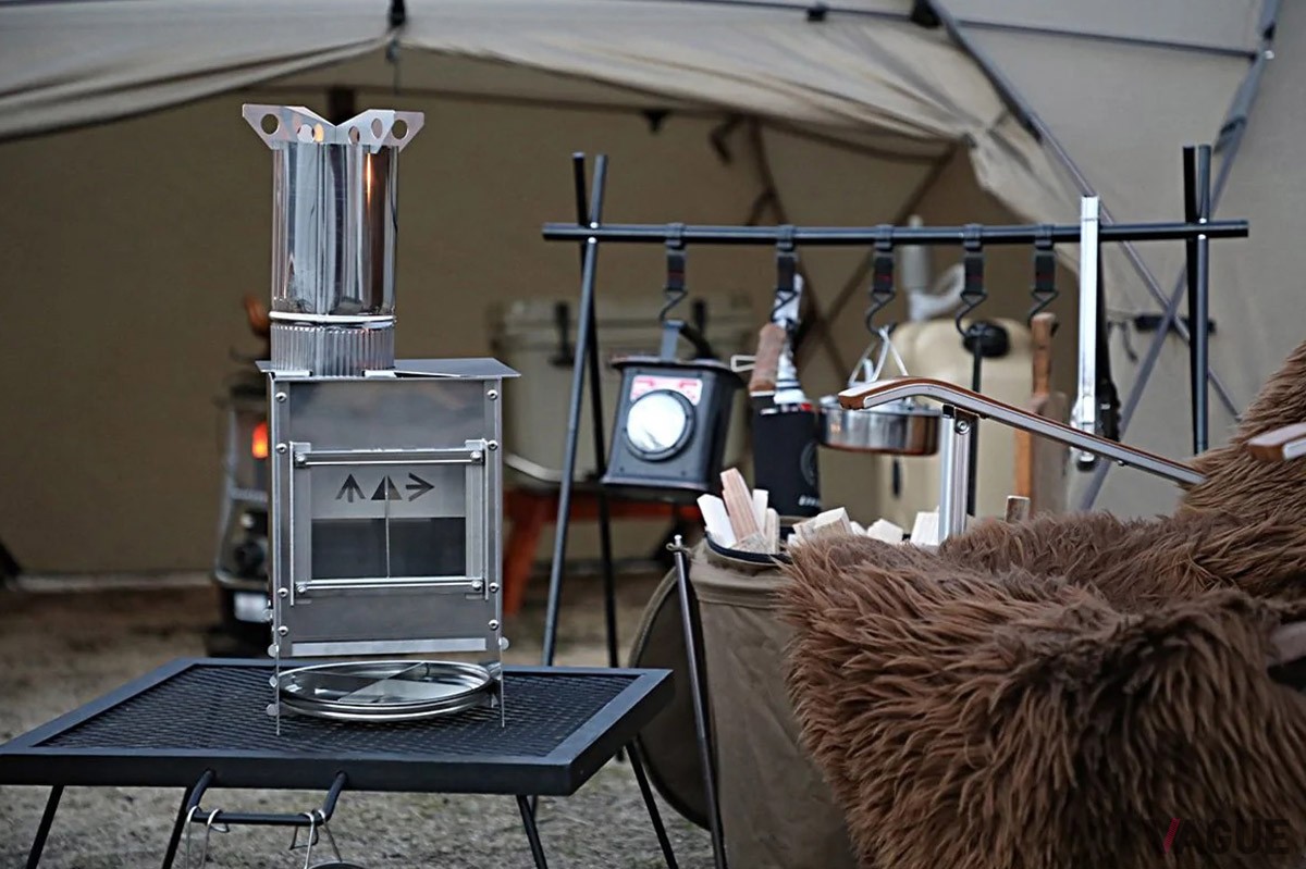 ドラフト効果の採用で燃焼効率に優れた、ソロキャンプや少人数でのキャンプに最適な純国産ロケットストーブ「Bonflame CUBE」