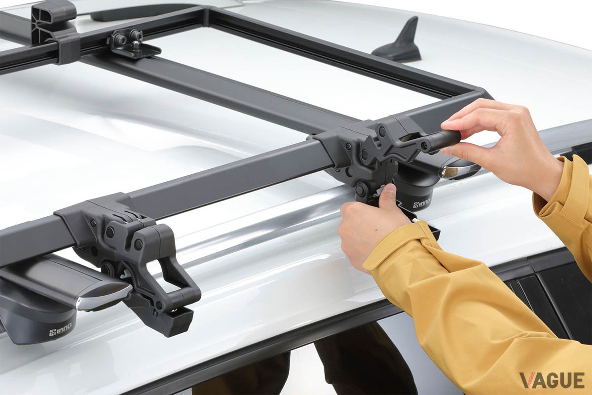 新構造の“クイックロックシステム”とタイヤの搭載により、荷物の運搬を楽にする「INNO ギアキャリー160」と「INNO クイックベース60」