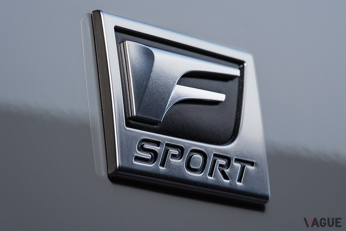 いまや貴重な5リッター自然吸気V8エンジンを搭載するハイパフォーマンスセダン、レクサス「IS500“F SPORT Performance”」