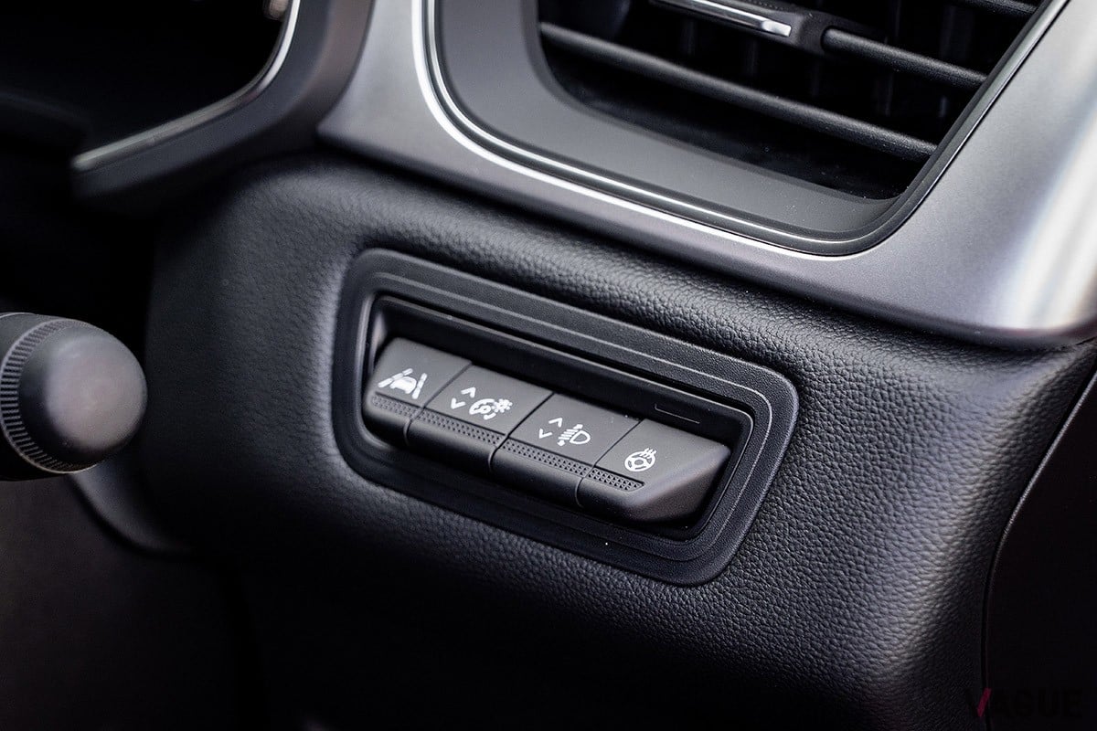 輸入SUVナンバーワンの低燃費とハイレスポンスの爽快な走りが魅力的なルノー「キャプチャーE-TECH HYBRID」