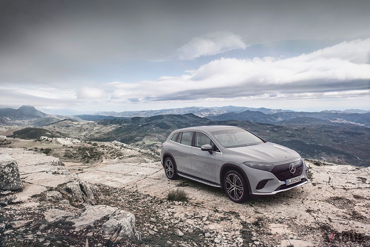 メルセデス・ベンツ新型「EQS SUV」