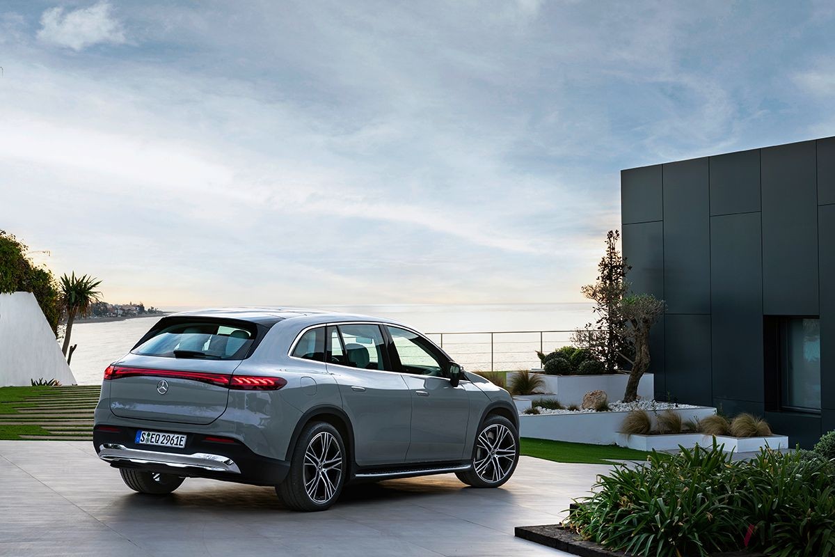メルセデス・ベンツ新型「EQS SUV」
