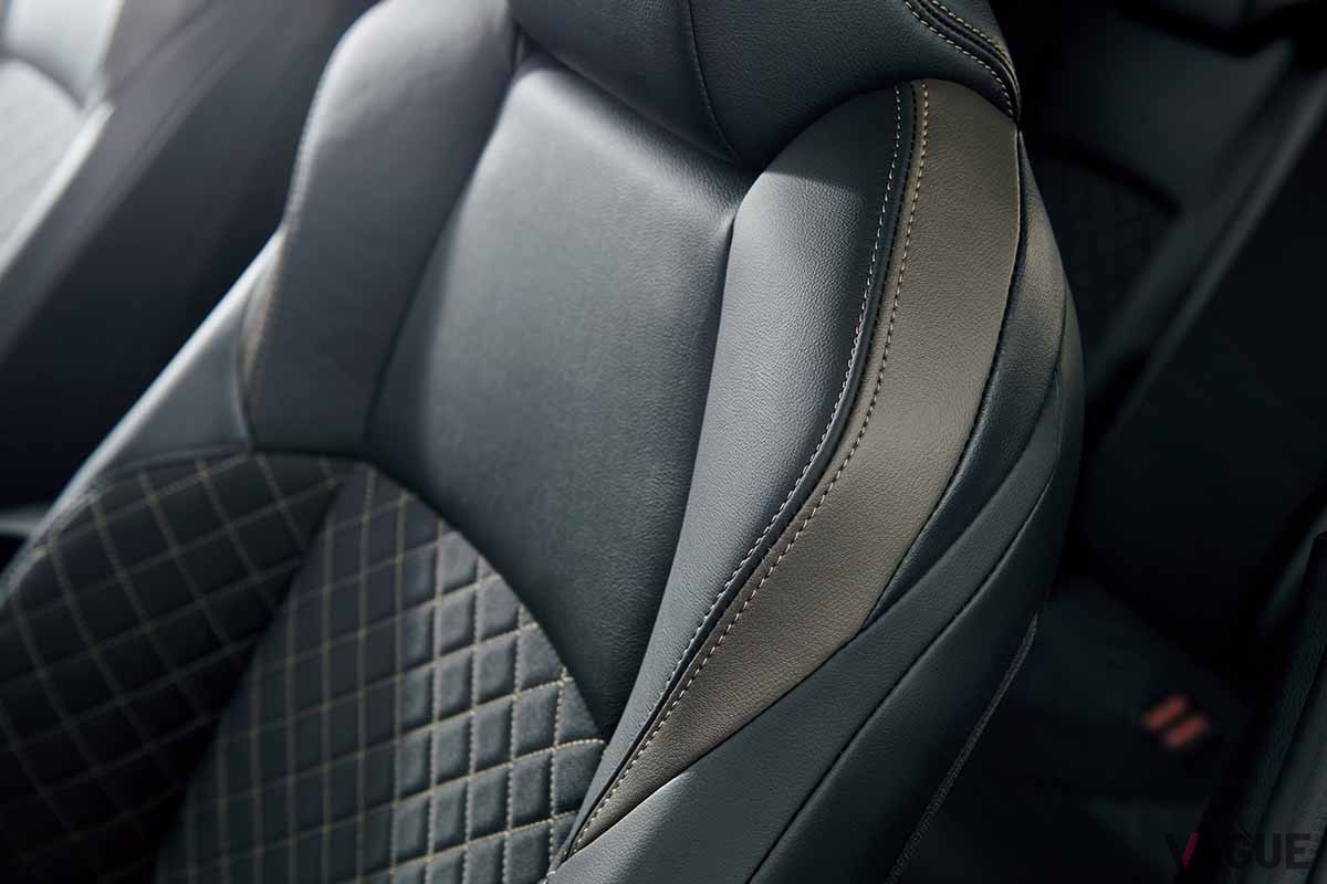 トヨタ「C-HR」の特別仕様車、“Mode-Nero Safety PlusⅢ”のインテリア