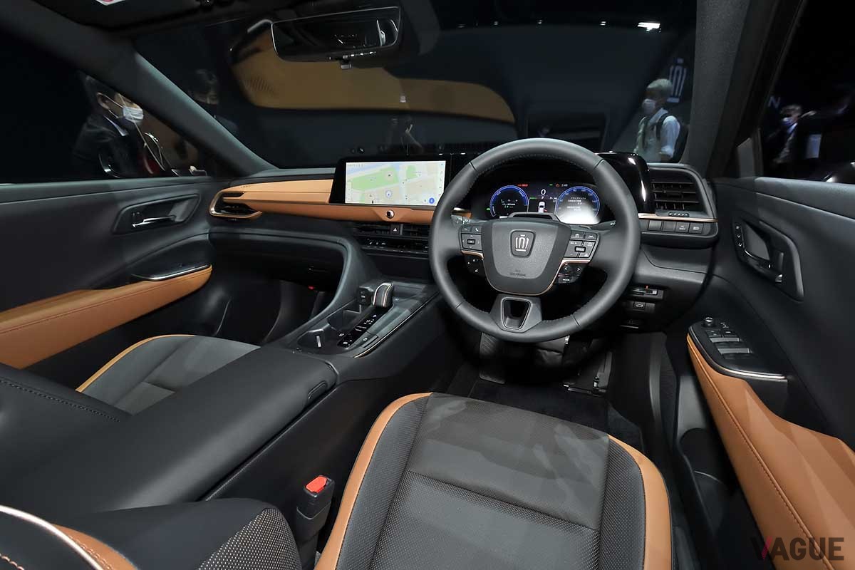 トヨタ新型「クラウン（セダン）」のインパネ