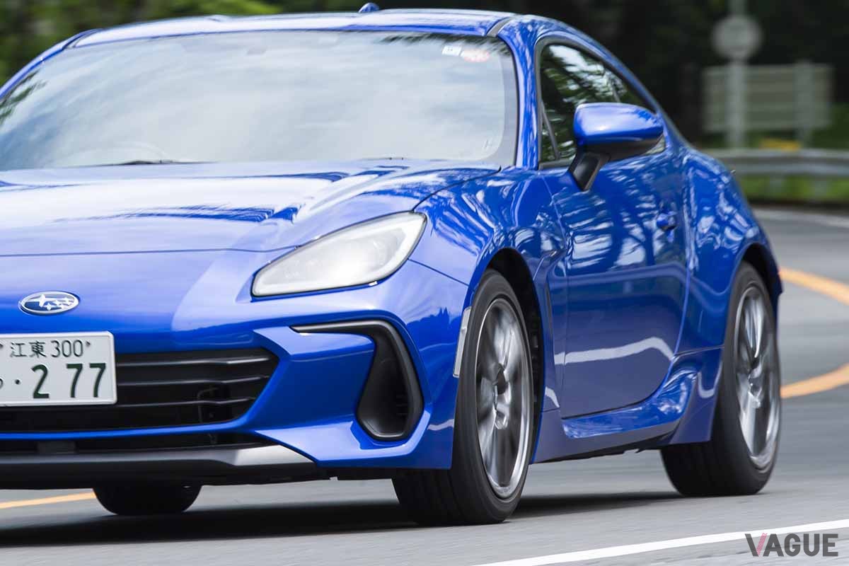 グッドイヤーの最新スポーツタイヤ「イーグルF1アシメトリック」を装着したスバルBRZ
