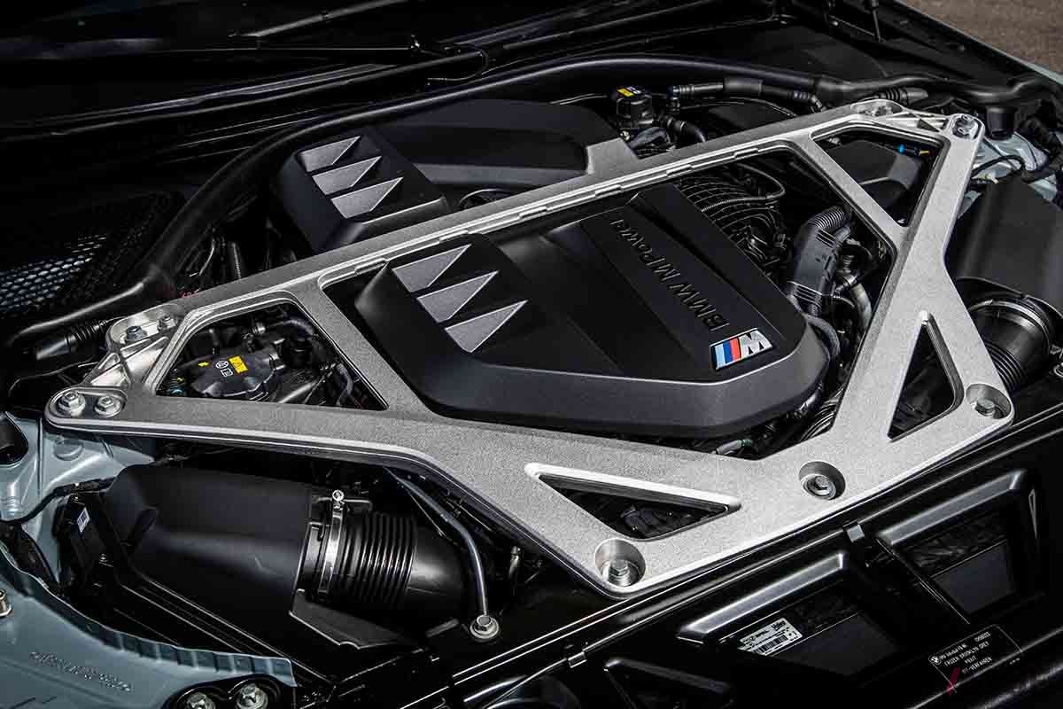 BMW「M4 CSL」のエンジン