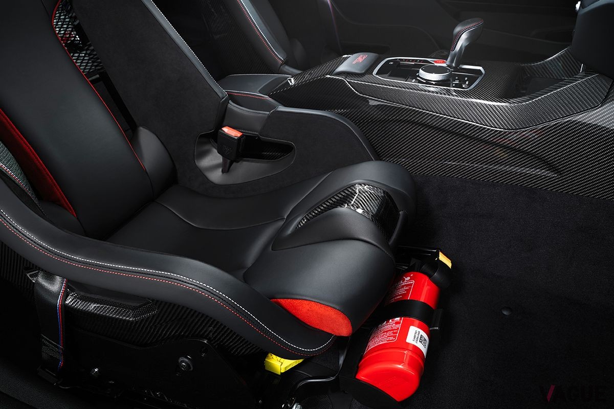 BMW「M4 CSL」のインテリア