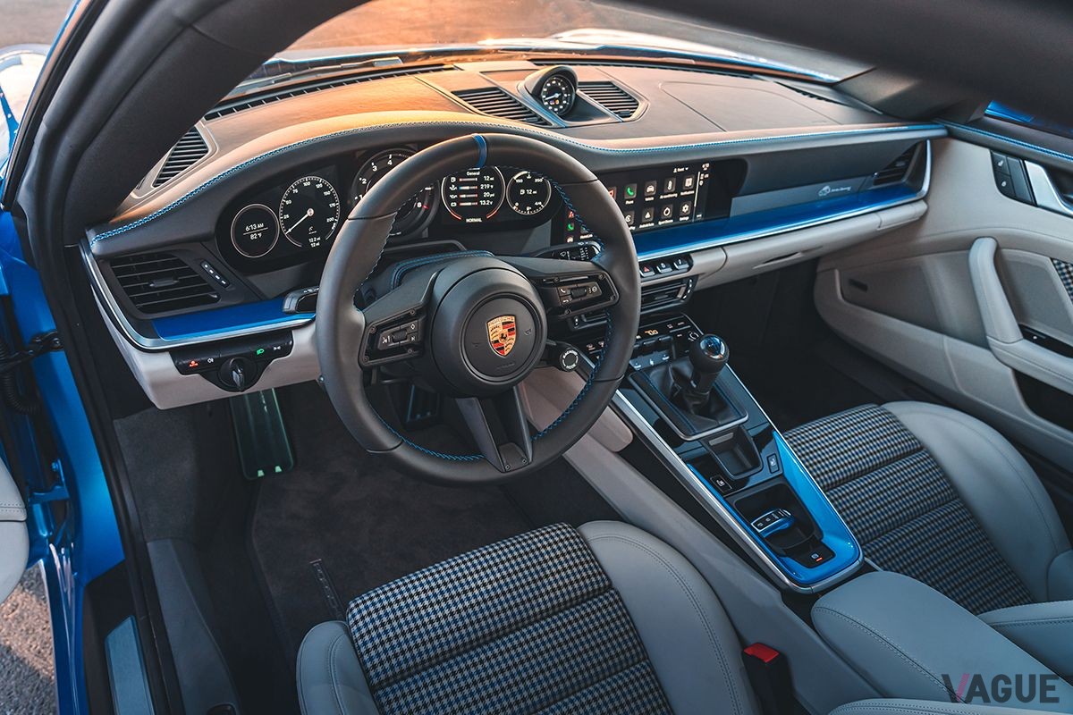 ポルシェ「911サリー スペシャル」のインテリア