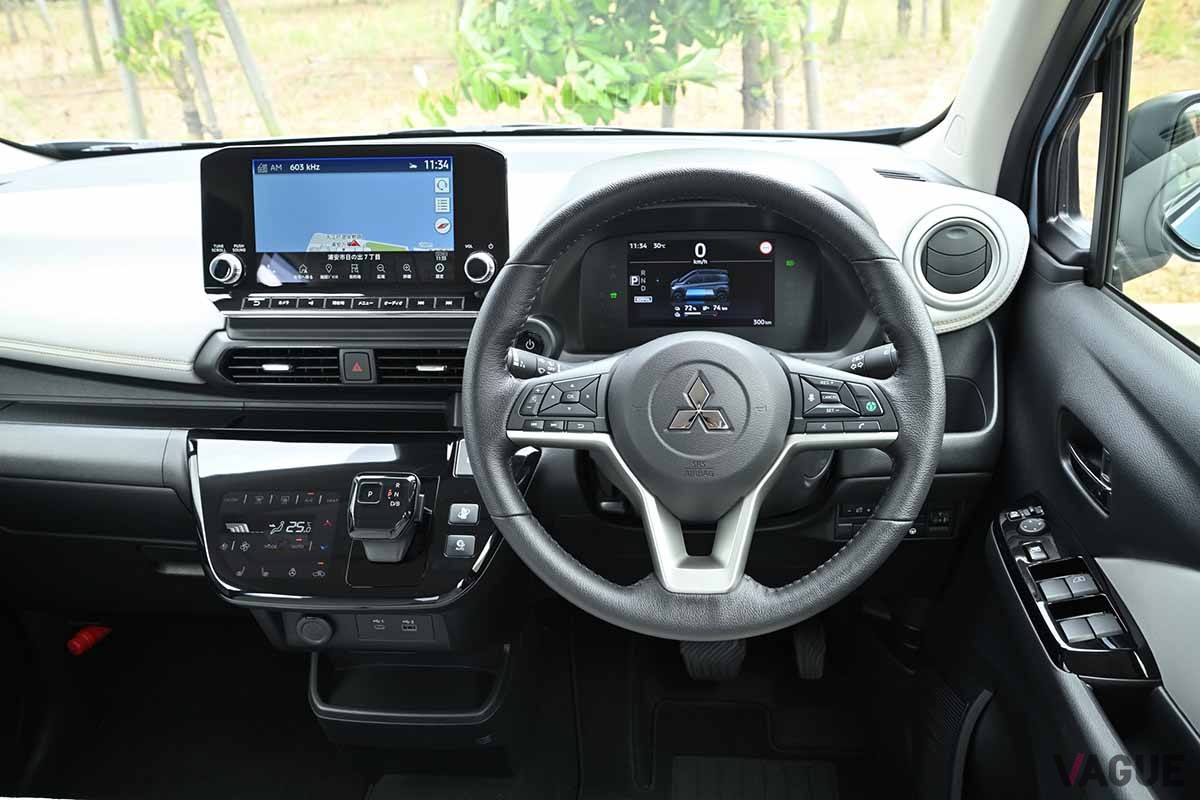 三菱新型「eKクロスEV」のインテリア