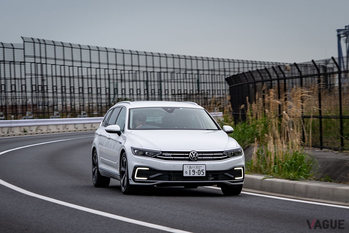 EVとエンジン車の魅力をあわせ持つVW「パサート GTE ヴァリアント」