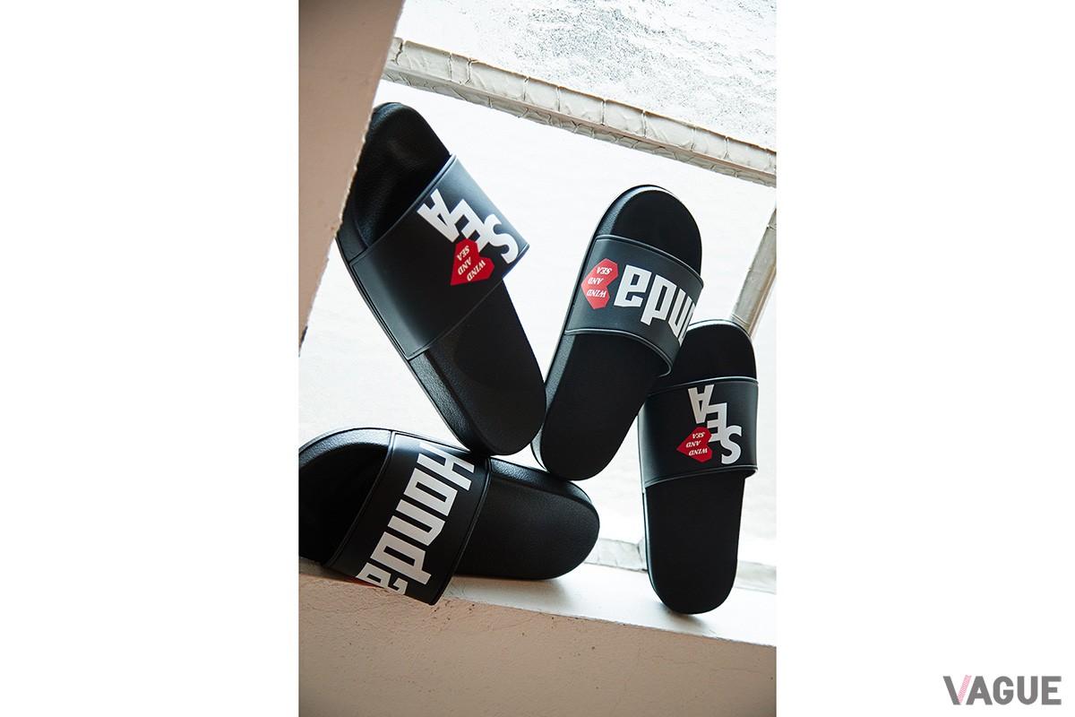 大活躍すること間違いなし。このコレクションみのオリジナルデザイン・ロゴがキメ手のシャワーサンダル