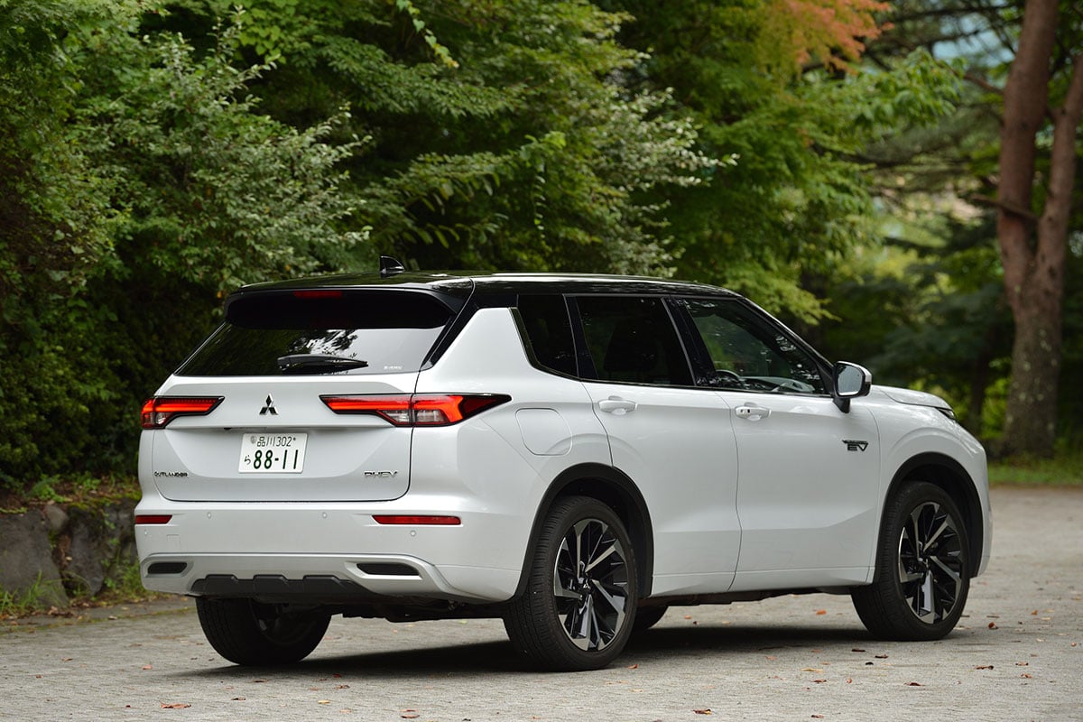 三菱「アウトランダーPHEV」