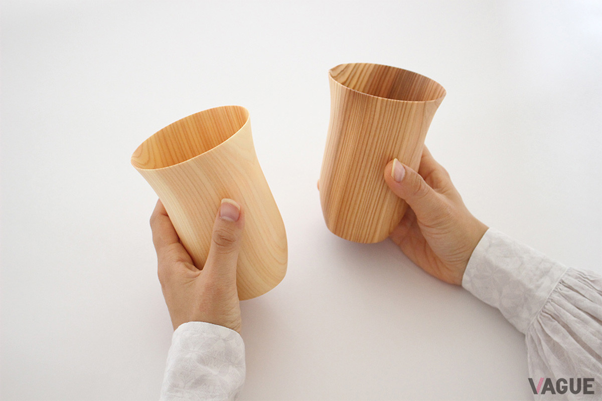 素材はスギとヒノキ。それぞれ色合いや木目が異なるため、セットでそろえてもいいだろう
